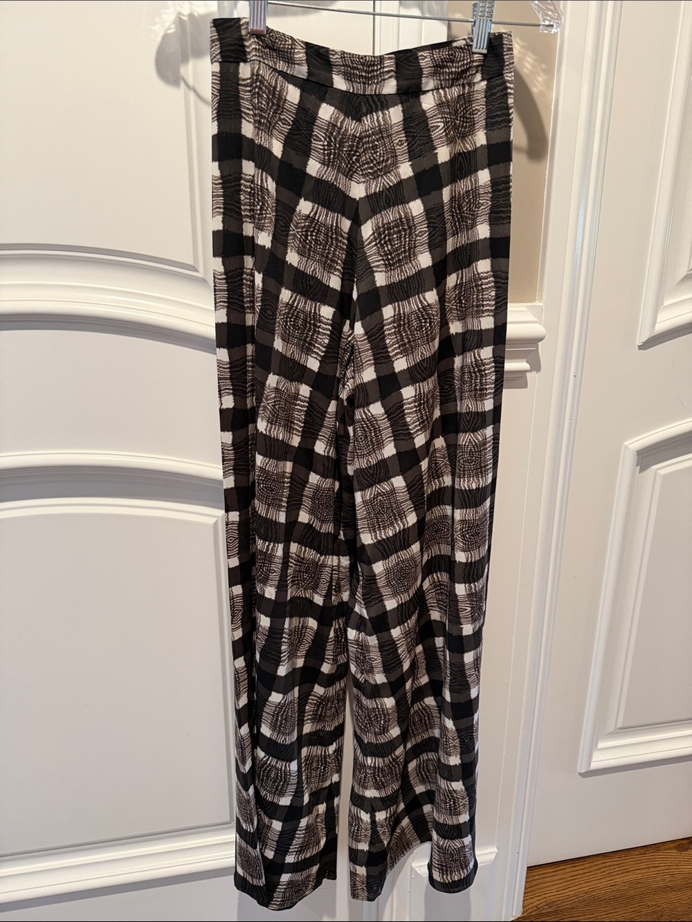 Alice + Olivia Black & Cream Wide-Leg Plaid Pants